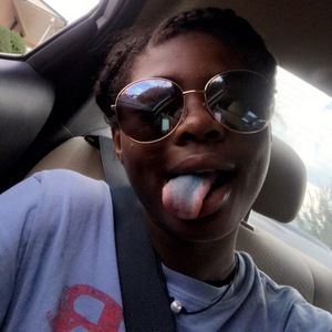 Meet your Posher, Brooke